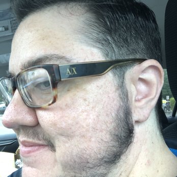 Floyd's 99 Barbershop - Barbers Near Me - Austin, Texas