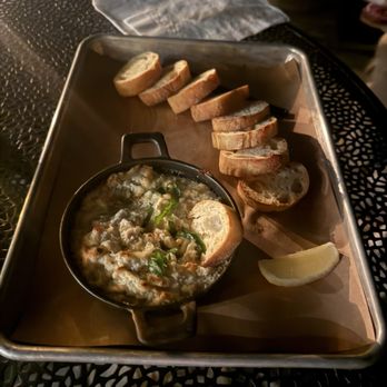Potter's Craft Cider - Warm artichoke dip - Cideries Near Me - Charlottesville, Virginia