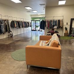 Yesterday Vintage Store - Yesterday interior