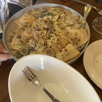 Catelli's - Who doesn't love Ravioli - New American Near Me - Geyserville, California