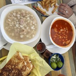 Menudo Blanco, Menudo Rojo