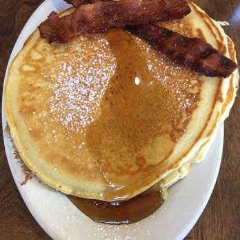 Ruby Slipper Midcity - Pancakes and bacon - Breakfast & Brunch Near Me - New Orleans, Louisiana