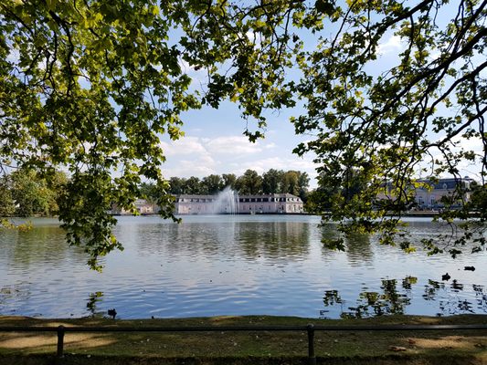 Schloss Benrath by null