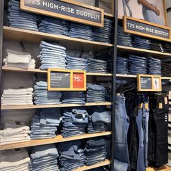 Levi’s Outlet Store