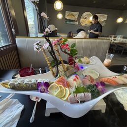 Sushi & Sashimi Combo