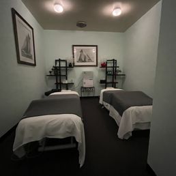 Couples massage room Couples massage room