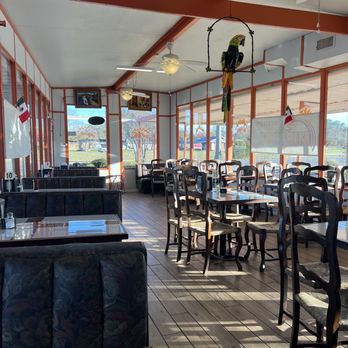 El Mirador - Inside - Burgers Near Me - Port Lavaca, Texas El Mirador - Inside - Burgers Near Me - Port Lavaca, Texas