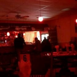 Den Den Restaurant - It really is this red inside.