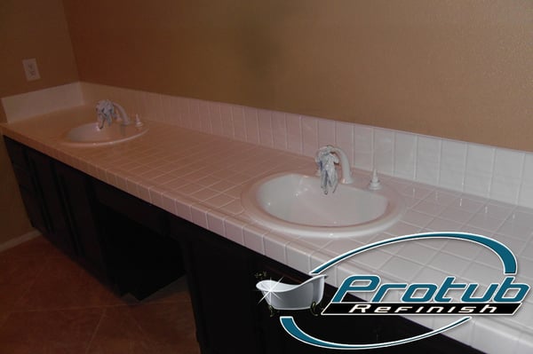 Counter Refinishing/Reglazing - Countertops are almost always the first thing you see when entering a kitchen or bathroom, so having a worn out, tired looking countertop on display can be less than thrilling or even embarrassing. Countertop refinishing and resurfacing are one of many reasons that our customers call upon our business for service! We can take your old, worn, outdated countertop and transform it into the essence of beauty and functionality. Give us a call today for counter top transformation estimate!
One Day Refinishing Service
ProTub Refinish is proud to offer one day service is most situations including most kitchen and bathroom countertops. We know how inconvenient it can be to have one of the only restrooms in the home out of service, which is our number one reason for striving to get your job done on the same day. ProTub Refinish is all about fast, convenient service!
Refinish vs Replace
Countertops can be among some of the higher priced items in a kitchen or bathroom these days. Refinishing your counter top and other bathroom fixtures can save you up to 80% over replacements and labor. Beyond that, refinishing services take only ONE DAY in most cases making us not just the economical choice, but the most convenient choice too! Give us a call today for a free estimate on your refinishing project. Counter Refinishing/Reglazing - Countertops are almost always the first thing you see when entering a kitchen or bathroom, so having a worn out, tired looking countertop on display can be less than thrilling or even embarrassing. Countertop refinishing and resurfacing are one of many reasons that our customers call upon our business for service! We can take your old, worn, outdated countertop and transform it into the essence of beauty and functionality. Give us a call today for counter top transformation estimate!
One Day Refinishing Service
ProTub Refinish is proud to offer one day service is most situations including most kitchen and bathroom countertops. We know how inconvenient it can be to have one of the only restrooms in the home out of service, which is our number one reason for striving to get your job done on the same day. ProTub Refinish is all about fast, convenient service!
Refinish vs Replace
Countertops can be among some of the higher priced items in a kitchen or bathroom these days. Refinishing your counter top and other bathroom fixtures can save you up to 80% over replacements and labor. Beyond that, refinishing services take only ONE DAY in most cases making us not just the economical choice, but the most convenient choice too! Give us a call today for a free estimate on your refinishing project.