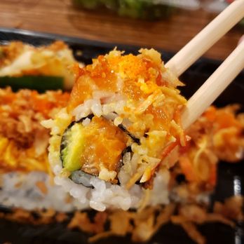 Maguro Sushi - Lucky star cross section - Sushi Bars Near Me - Rochelle Park, New Jersey