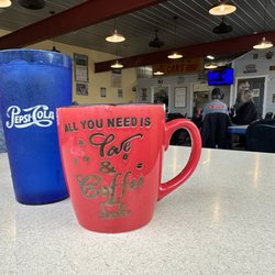 Flo's 66 Diner - Bottomless coffee