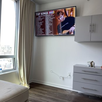 Yacoub Sadan - Tv mounting and wire concealment - Handyman Near Me Yacoub Sadan - Tv mounting and wire concealment - Handyman Near Me