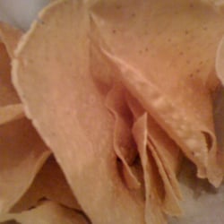 On The Border Mexican Grill & Cantina - Thin crispy perfect chips n salsa!