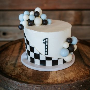 Miss Louise Bakes - Bakeries Near Me Miss Louise Bakes - Bakeries Near Me