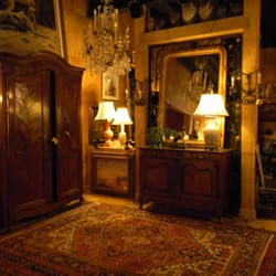 Plantation Antique Galleries