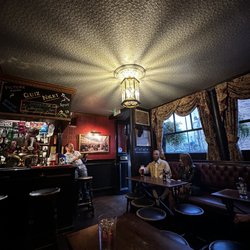 Fox & Hounds