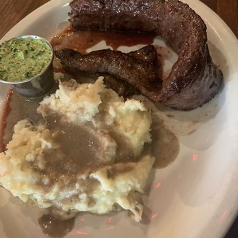 Butcher Bar - Skirt steak and mashed potatoes - Barbeque Near Me - Astoria, New York Butcher Bar - Skirt steak and mashed potatoes - Barbeque Near Me - Astoria, New York