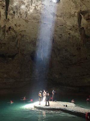 Cenote Suytun by null