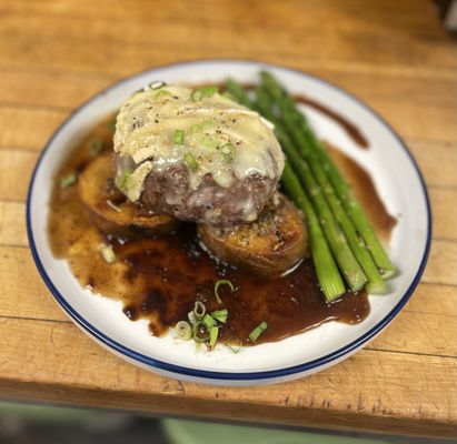 Kahill's Restaurant & Pub