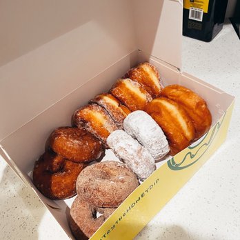 Lee's Donuts - Donuts Near Me - Vancouver, British Columbia
