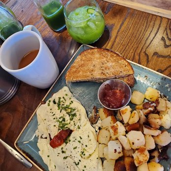 First Watch - Veggie scramble with egg whites - Breakfast & Brunch Near Me - Scottsdale, Arizona