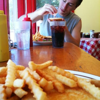 Seiad Cafe - A light lunch with Andrew. - Breakfast & Brunch Near Me - Seiad Valley, California Seiad Cafe - A light lunch with Andrew. - Breakfast & Brunch Near Me - Seiad Valley, California