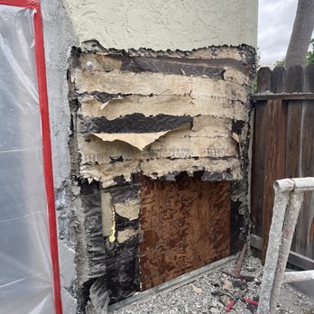 Narco Plastering - Removing the old stucco work and exposing the decomposed papers as well the issues from a prior renovation. - Stucco Services Near Me - Santa Clara, California Narco Plastering - Removing the old stucco work and exposing the decomposed papers as well the issues from a prior renovation. - Stucco Services Near Me - Santa Clara, California
