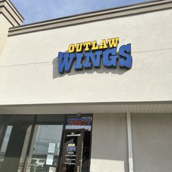 Outlaw Wings