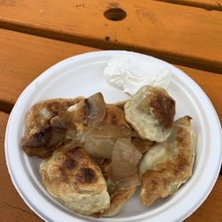 Sampler pierogis