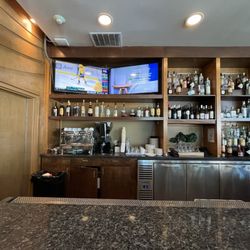 Firefly Eatery & Bar