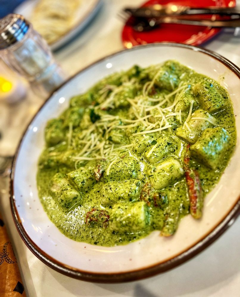 Numero 28 Highland Village