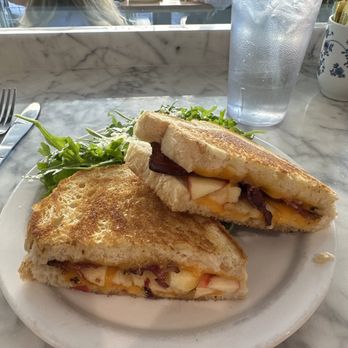 Queenie's Plus - Fall grilled cheese - American Near Me - Tulsa, Oklahoma