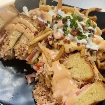 Down the Hatch Maui - Lobster Roll - Seafood Near Me - Lahaina, Hawaii