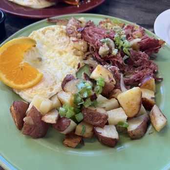 SB Sunshine Cafe - Breakfast & Brunch Near Me - Goleta, California SB Sunshine Cafe - Breakfast & Brunch Near Me - Goleta, California