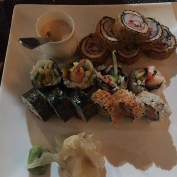 Restaurant Phuket - Thai Near Me - Saint-Leonard, Quebec
