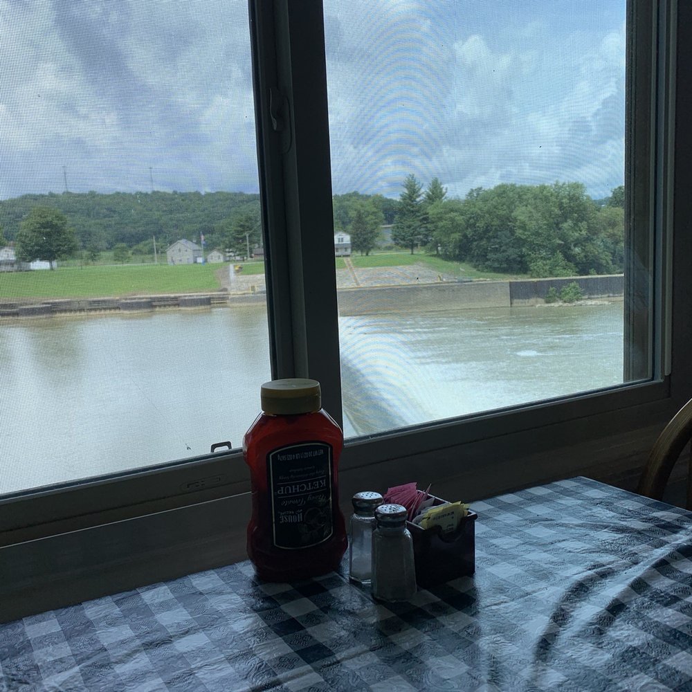 Jim's Seafood - a table with a view of a river - Seafood Near Me - Frankfort, Kentucky Jim's Seafood - a table with a view of a river - Seafood Near Me - Frankfort, Kentucky