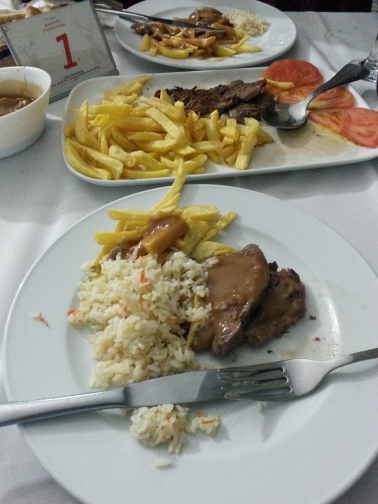 Foto de Quinta do Loureiro Velho - Guimarães, Portugal. Lombinhos