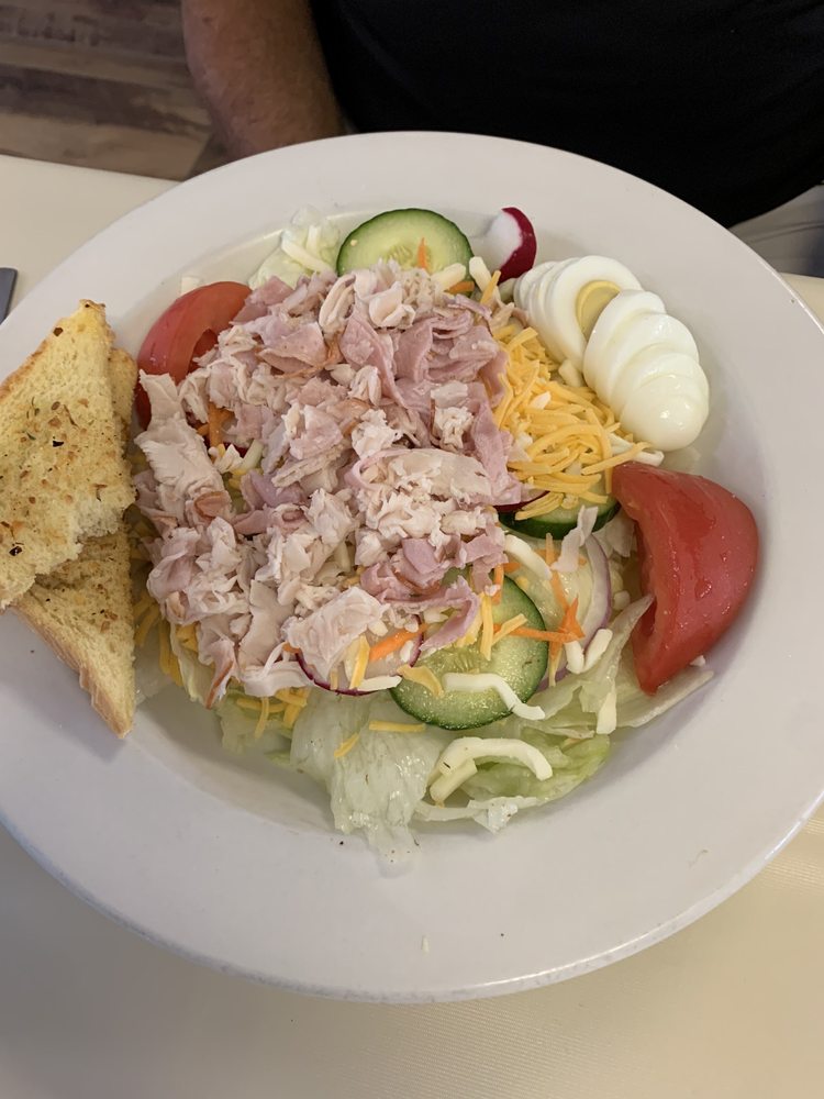 BEST FRIENDS FAMILY DINER 11 Photos & 16 Reviews Diners 13 Lake