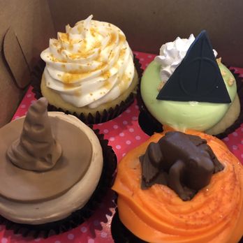 Smallcakes - Bakeries Near Me - Durham, North Carolina