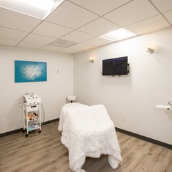 Pacific Pain & Wellness Group - Aesthetics Room