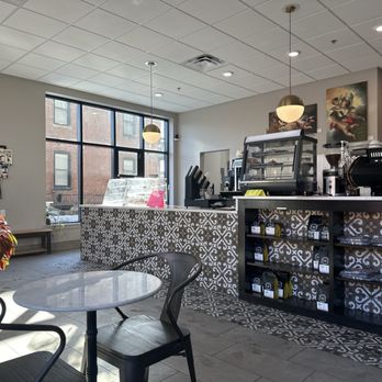 La Finca Coffee Shop - inside - Coffee & Tea Near Me - St Louis, Missouri
