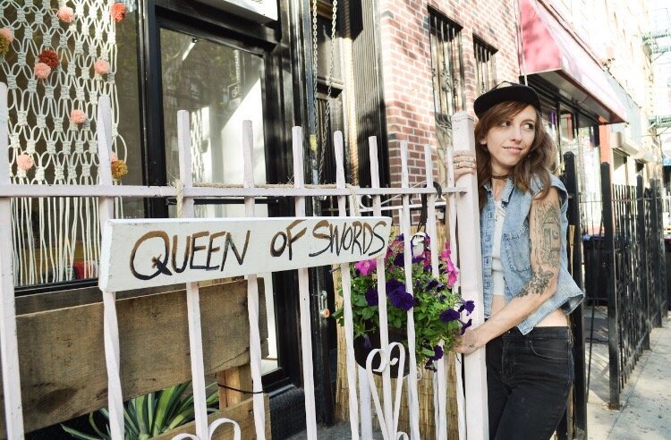 Queen Of Swords Image