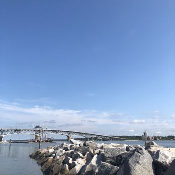 Yorktown Beach - Beaches Near Me - Yorktown, Virginia Yorktown Beach - Beaches Near Me - Yorktown, Virginia