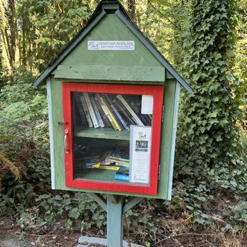 Wildwood Park - Lending library - Parks Near Me - Puyallup, Washington