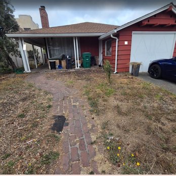 D Garcia's Landscaping - old front yard - Landscaping Near Me - Richmond, California
