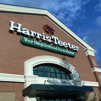 Harris Teeter - the front of the store - Grocery Near Me - Asheville, North Carolina Harris Teeter - the front of the store - Grocery Near Me - Asheville, North Carolina