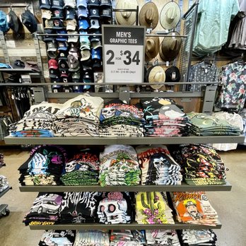 Tillys - Women's Clothing Near Me - Oceanside, California