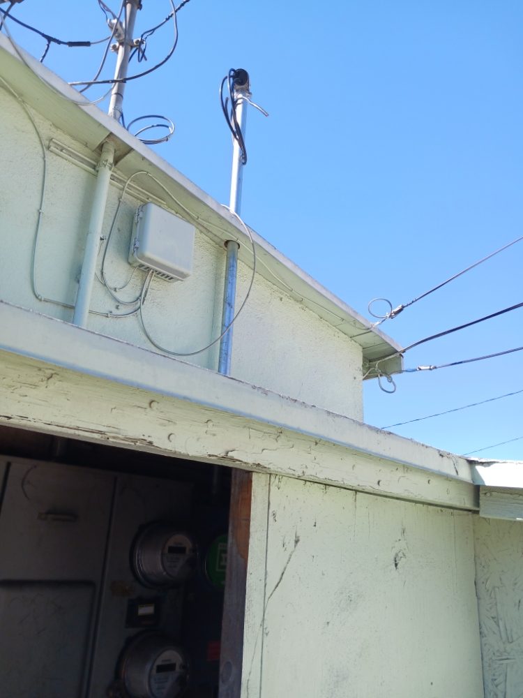 Slide of Aron's electrical services