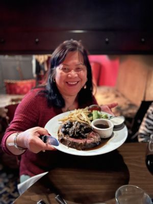 Clyde's Prime Rib Restaurant and Bar by null