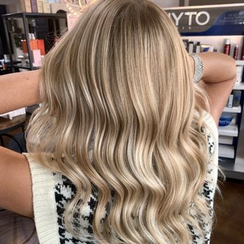 Studio: A Collective Of Stylists - Some of Kendra's work - blonde highlights with shadow roots - Hair Salons Near Me - Denver, Colorado Studio: A Collective Of Stylists - Some of Kendra's work - blonde highlights with shadow roots - Hair Salons Near Me - Denver, Colorado